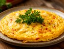 Готовлю необычный омлет с сыром и мясом в лаваше: быстрый завтрак за 3 минуты в микроволновке