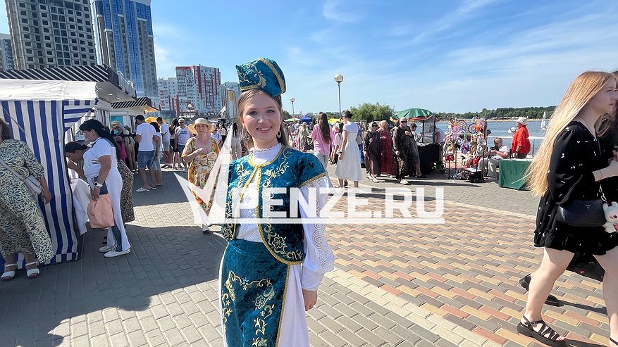 Главная картинка новости: Ярко, зрелищно и весело: в Засечном с размахом прошел фестиваль татарской культуры «Сабантуй»