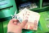 Миниатюра новости: Лжецелительница выманила у жительницы Сердобска свыше 300 тысяч рублей