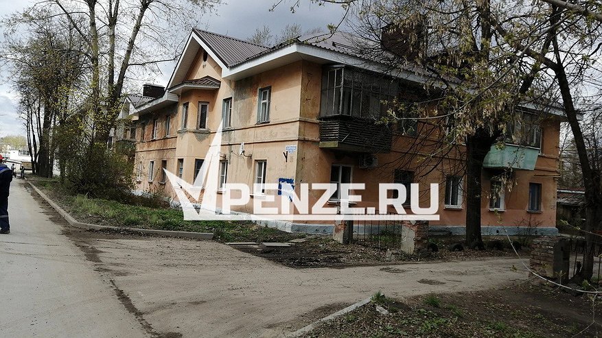 Главная картинка новости: Из-за досадного недоразумения сироту чуть не лишили квартиры в Пензе