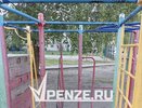 Со скрипом на одном гвозде: пензенец нашел самую опасную детскую площадку в Терновке