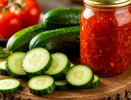 Огурцы переросли? Самый вкусный вариант — лечо на зиму. В банке стоит отлично, а зимой уходит в первую очередь