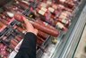 Миниатюра новости: Там чистое мясо – можно смело брать по 5 каталок: Росконтроль назвал лучшие марки колбасы