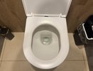 Экономлю куб воды в месяц только на одном унитазе. Простой способ, который реально снижает квартплату