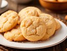 К чаю готовлю вкуснейшее печенье на кефире за пять минут: простой рецепт