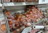 Миниатюра новости: Подруга-продавец рассказала - зачем люди берут в «Светофоре» по 10-20 палок колбасы и по 20 кг сосисок