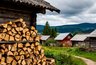 Миниатюра новости: Какие дрова для печки самые экономные и жаркие, и не забивают дымоход — рассказали жители деревни