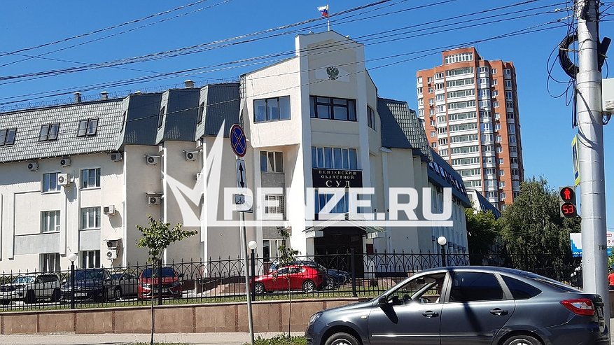 Главная картинка новости: В Каменском районе следователи требуют взять под стражу мужчину, напавшего на чиновника