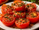 Быстрые закусочные помидоры с чесноком и зеленью — готовятся за минуту, со стола улетают быстрее, чем шашлык