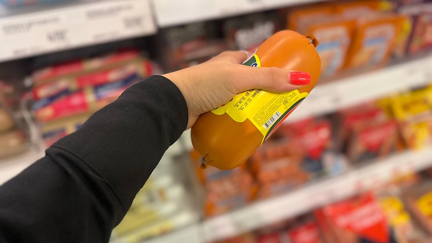 Главная картинка новости: Там 100% чистое мясо — никакой подделки: в Роскачестве назвали лучшие марки колбасы для окрошки, салатов и бутербродов
