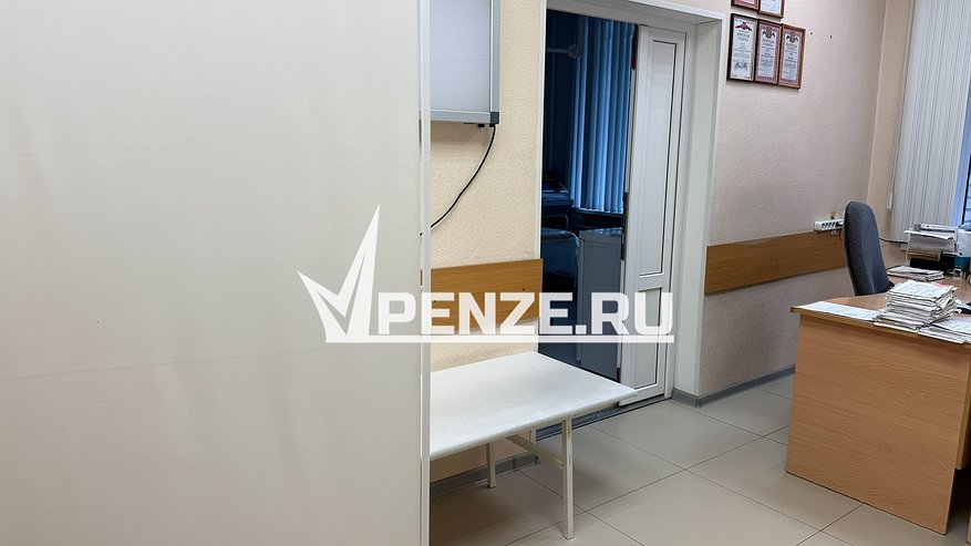 Главная картинка новости: Молодой педиатр в третьем поколении приступил к приему юных пациентов в Кузнецкой районной больнице