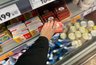 Миниатюра новости: Больше не боюсь нарваться на подделку: вот как я быстро проверяю сливочное масло — в магазине и дома