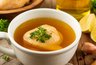 Миниатюра новости: Этот ингредиент портит вкус куриного бульона: добавляет каждый второй – чем заменить