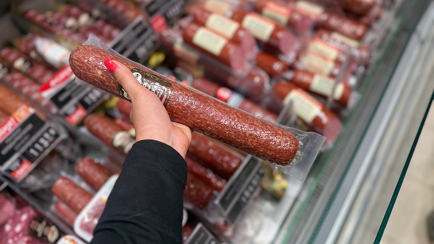 Главная картинка новости: Никакой сои, только чистое мясо: эти марки “Брауншвейгской” попали в белый список Роскачества — можно брать хоть по килограмму