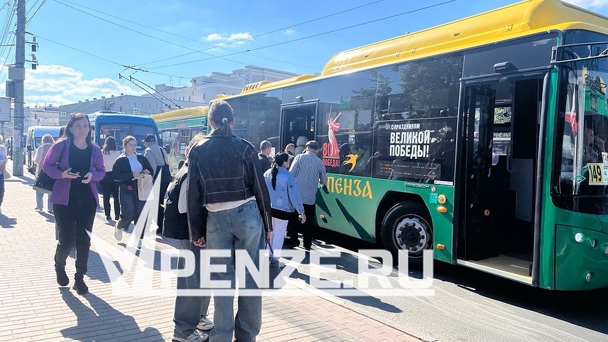 Главная картинка новости: В Минстрое нашли способ, как решить вопрос с бесконечными квестами с общественным транспортом в Пензе