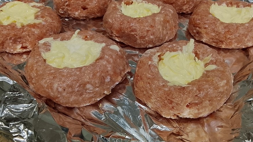 Главная картинка новости: Готовлю котлеты в духовке: они выше, пышнее и сочнее, чем на сковороде! 3 хитрости