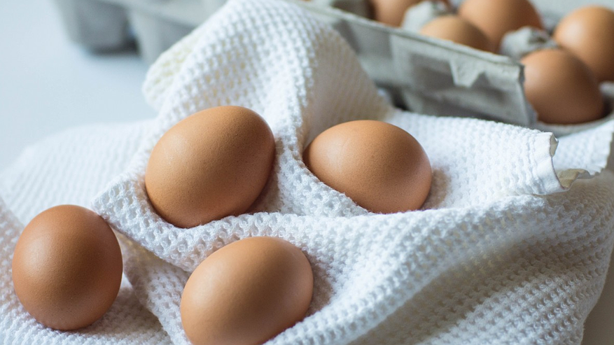 Главная картинка новости: Всегда делали неправильно: одна ошибка испортит вкус отварных яиц — запомните раз и на всю жизнь