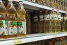Миниатюра новости: Янтарная жижка, масла нет вообще - Роскачество проверило марки растительного масла, популярное среди россиян: такое не стоит брать даже по акции