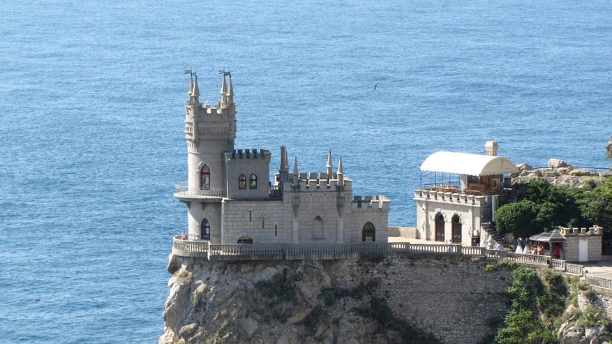 Главная картинка новости: "Живу уже три года и уезжать не планирую". Инженер приехал на неделю к другу в крымское село: остался навсегда