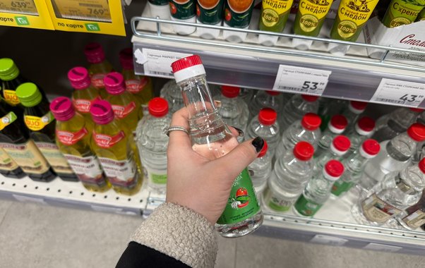 С первым снегом бегу покупать 3 л уксуса — и проблем не знаю, как городские: подсказал старичок из деревни — дома спокойно всю зиму