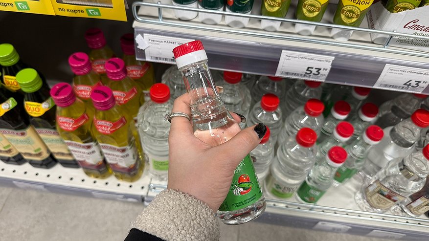 Главная картинка новости: С первым снегом бегу покупать 3 л уксуса — и проблем не знаю, как городские: подсказал старичок из деревни — дома спокойно всю зиму