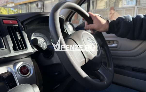 Пятерым пензенцам, получившим травмы на производстве, вручили ключи от новых машин