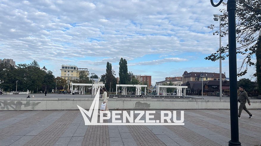 Главная картинка новости: Чуть меньше половины жителей области получают зарплату ниже двух МРОТ