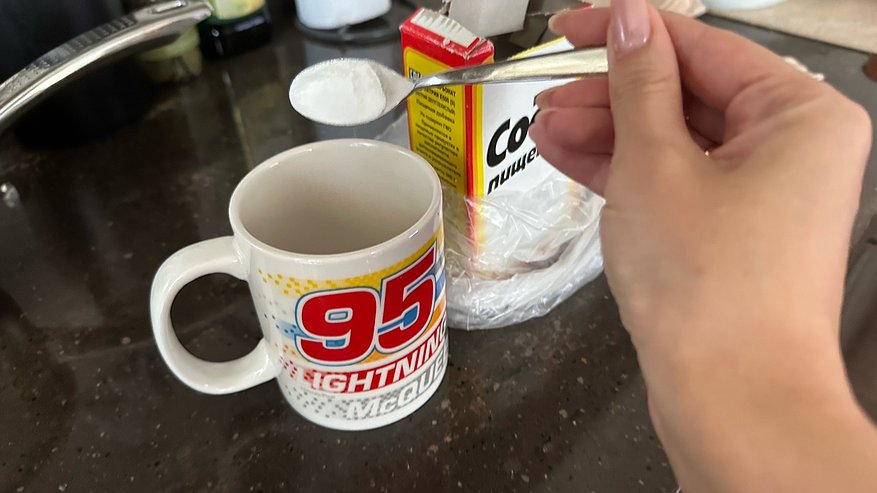 Главная картинка новости: Хватит детских фокусов с содой: чем умельцы в США усиливают суперклей сразу в 15 раз