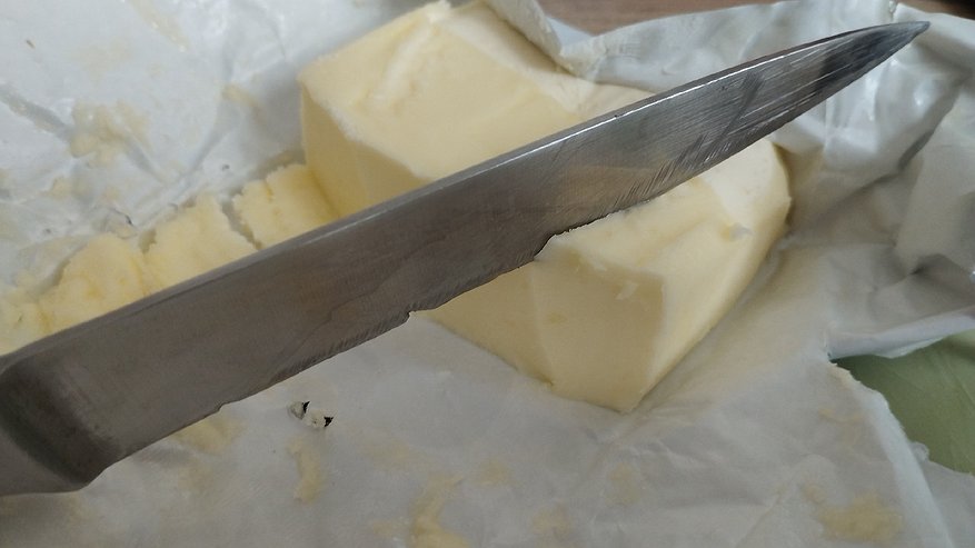 Главная картинка новости: Проверяю сливочное масло из Чижика на наличие "пальмы": сразу понимаю купила я подделку или  золото - хитрые способы проверки