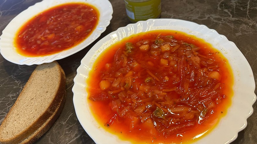 Главная картинка новости: Суп за 30 минут - сытный и насыщенный. Быстрый рецепт на утро 1 января