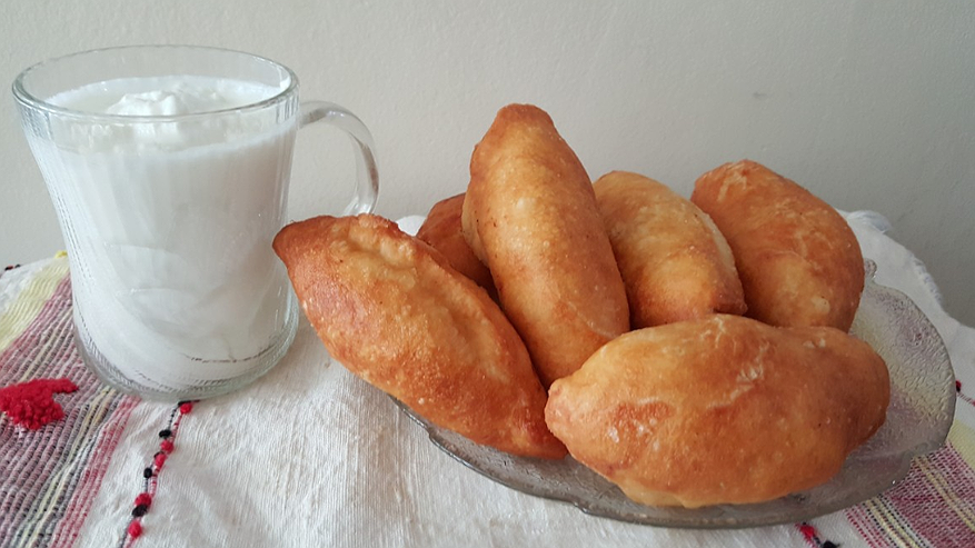 Главная картинка новости: Что добавляют опытные хозяйки в тесто для пирожков, чтобы они были нежными и мягкими даже на следующий день