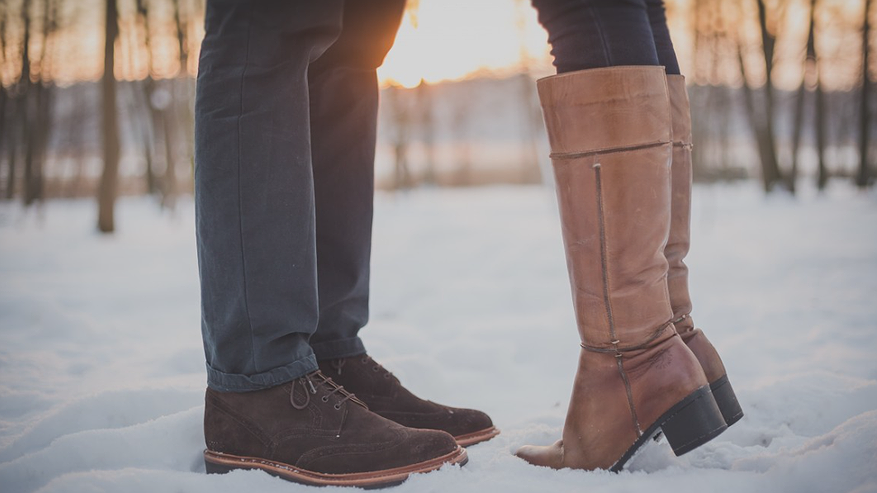 Главная картинка новости: Всего 5 минут — и зимние сапоги перестали скользить: жена сказала, что это лучший мой подарок ей, проверенный способ