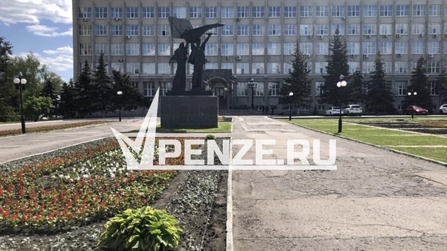 Главная картинка новости: Источник: в мэрию Пензы нагрянули СК и ФСБ