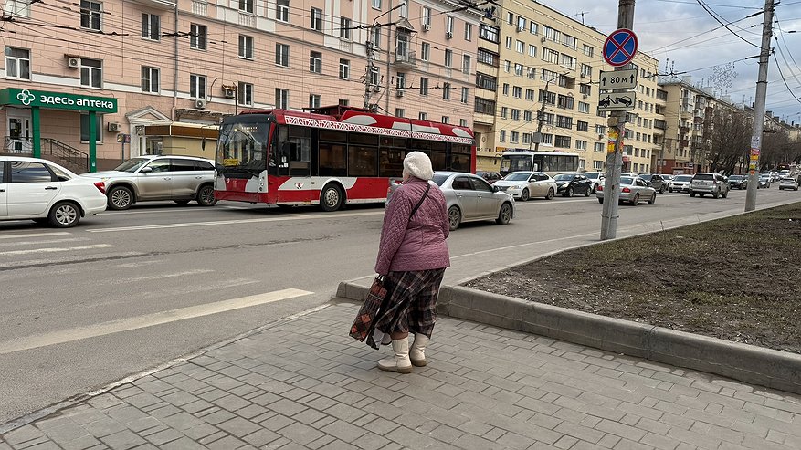 Главная картинка новости: Стихотворение Ларисы Рубальской, которое помогает принять жизнь такой, какая она есть