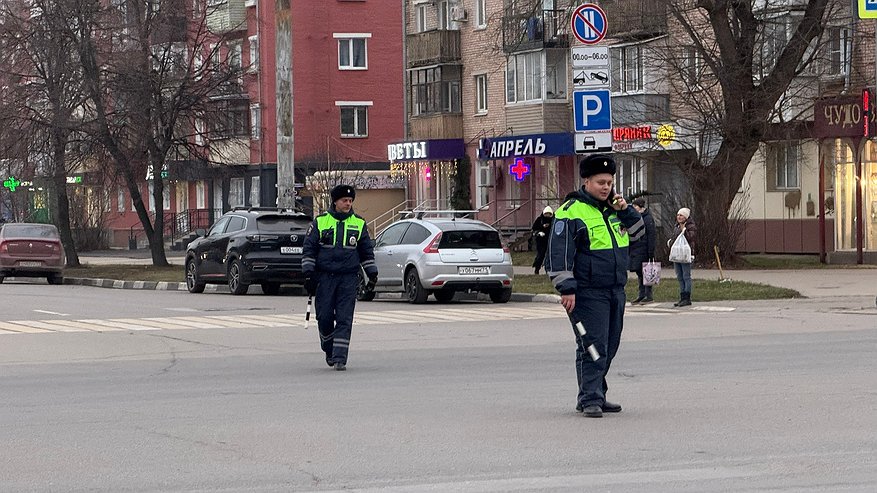 Главная картинка новости: Опытные водители рассказали, что нужно делать если на Вас в лоб летит автомобиль по встречной полосе